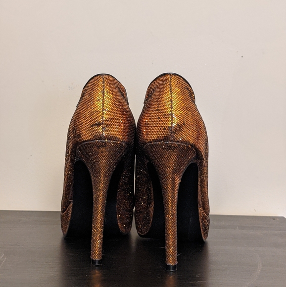Copper Luster Heels - Picture 4 of 11